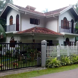 https://house-of-le-meridien.negombohotels.net
